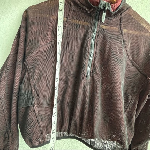 Lululemon Athletica Reversible Mesh 1/2 Zip Jacket Burgundy and Black Pullover - Picture 14 of 14